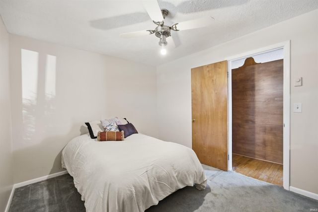 1302 N Forest Avenue, Muncie, IN 47304