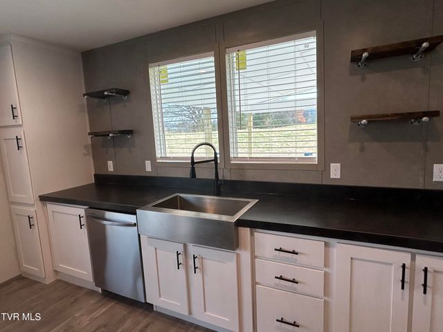 1040 Yellow Springs Road, Midway, TN 37809