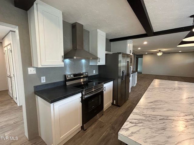 1040 Yellow Springs Road, Midway, TN 37809