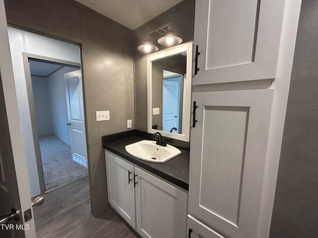 1040 Yellow Springs Road, Midway, TN 37809