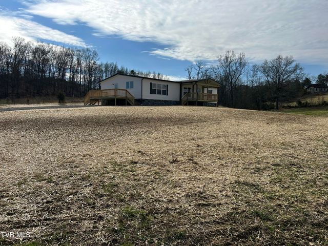 1040 Yellow Springs Road, Midway, TN 37809