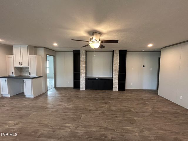 1040 Yellow Springs Road, Midway, TN 37809