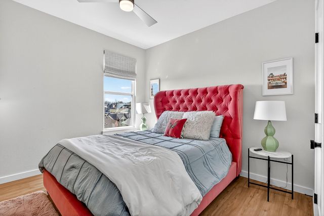 6039 S Kings Avenue, Springfield, MO 65810