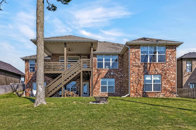 6039 S Kings Avenue, Springfield, MO 65810