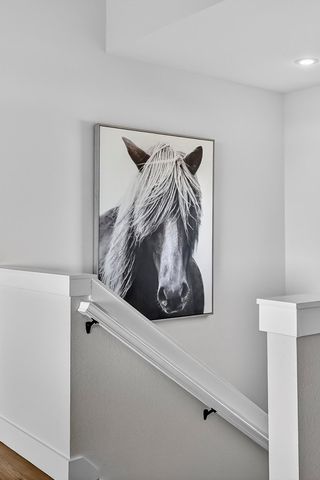 6039 S Kings Avenue, Springfield, MO 65810