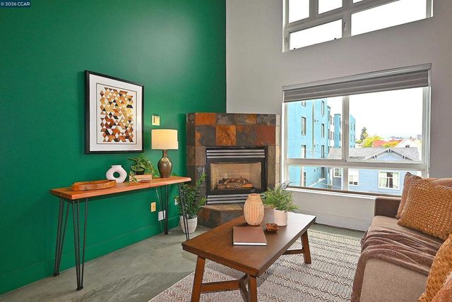 675 675 8Th Street 15, Oakland, CA 94607