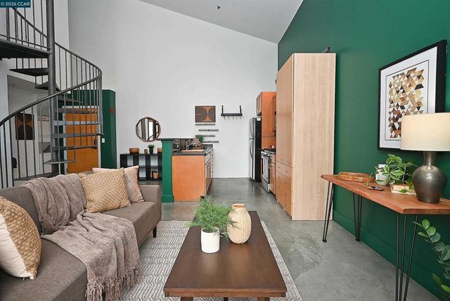 675 675 8Th Street 15, Oakland, CA 94607