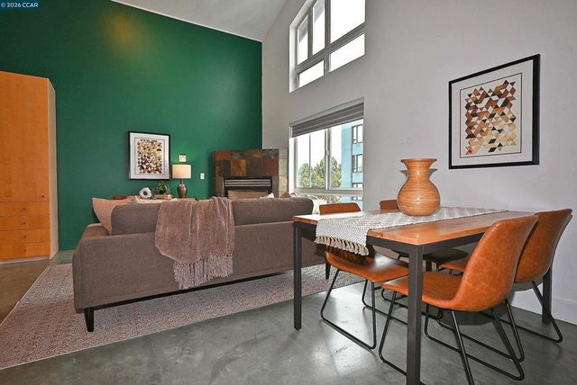 675 675 8Th Street 15, Oakland, CA 94607