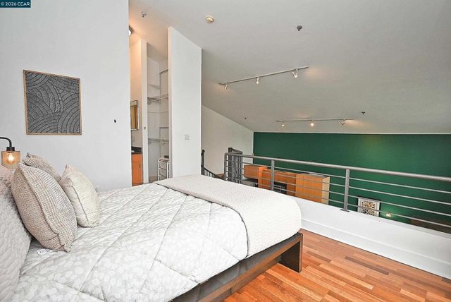 675 675 8Th Street 15, Oakland, CA 94607