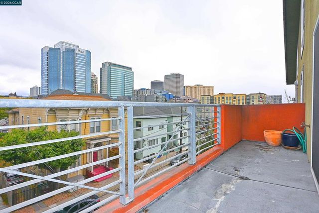 675 675 8Th Street 15, Oakland, CA 94607