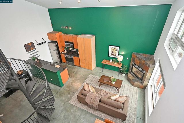 675 675 8Th Street 15, Oakland, CA 94607