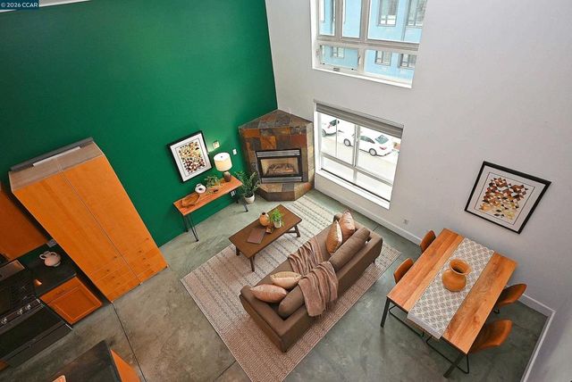 675 675 8Th Street 15, Oakland, CA 94607