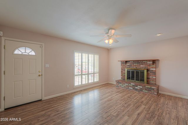 2139 E BETTY ELYSE Lane, Phoenix, AZ 85022