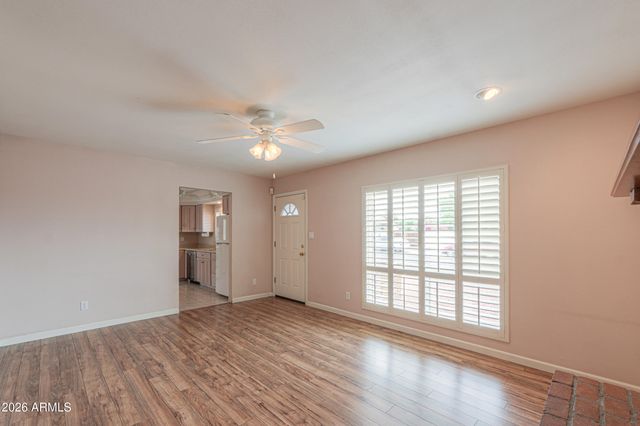 2139 E BETTY ELYSE Lane, Phoenix, AZ 85022