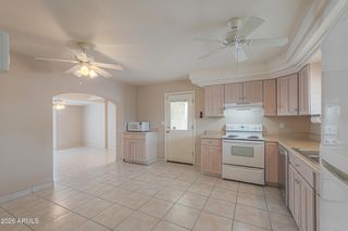 2139 E BETTY ELYSE Lane, Phoenix, AZ 85022