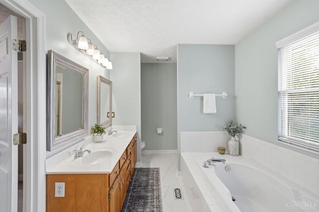 3559 Dunlop Court, Mason, OH 45040