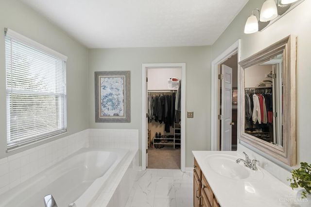 3559 Dunlop Court, Mason, OH 45040