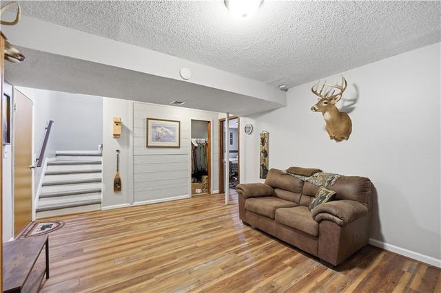 1505 Emerald Circle, Kearney, MO 64060