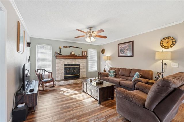 1505 Emerald Circle, Kearney, MO 64060