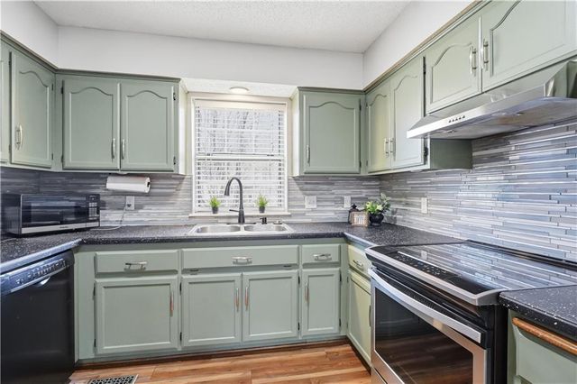 1505 Emerald Circle, Kearney, MO 64060