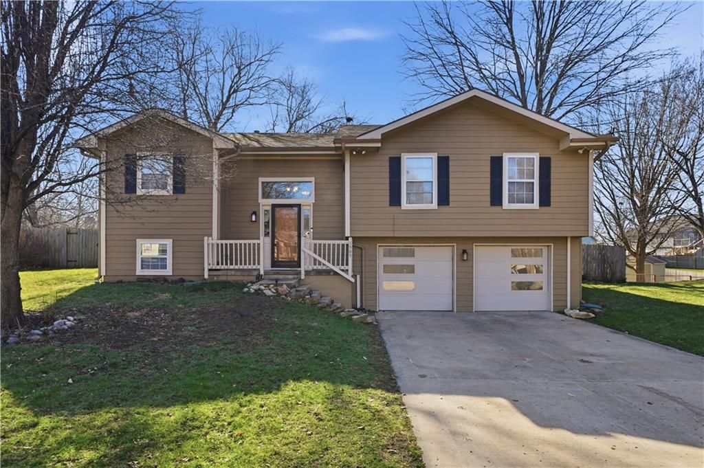 1505 Emerald Circle, Kearney, MO 64060