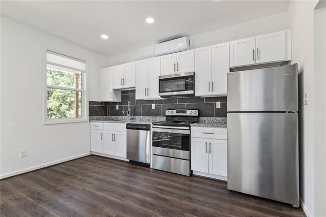 1060 Grant SE Way A, Atlanta, GA 30315