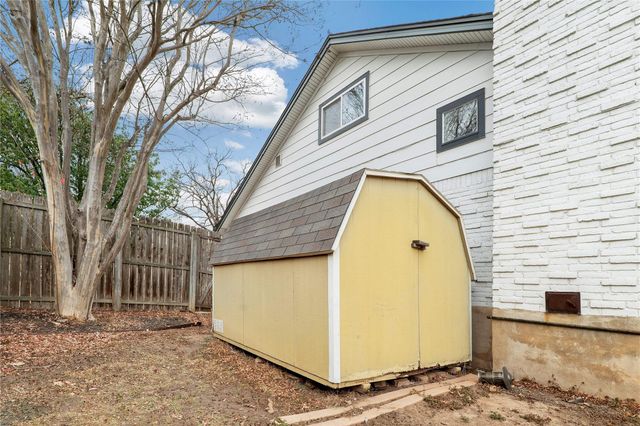 11501 Oak Knoll DR, Austin, TX 78759