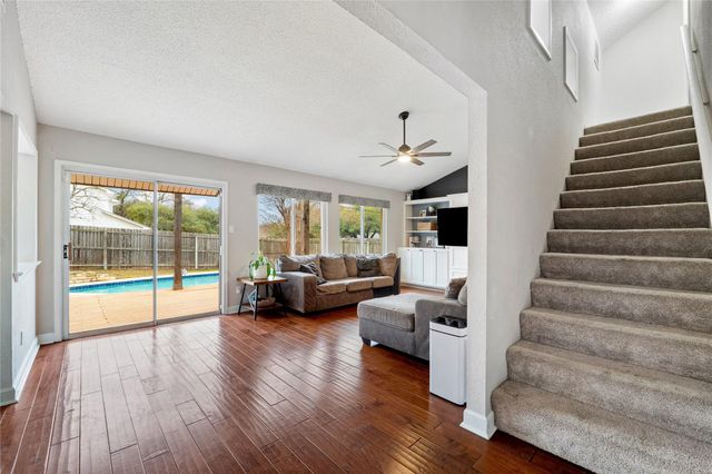 11501 Oak Knoll DR, Austin, TX 78759