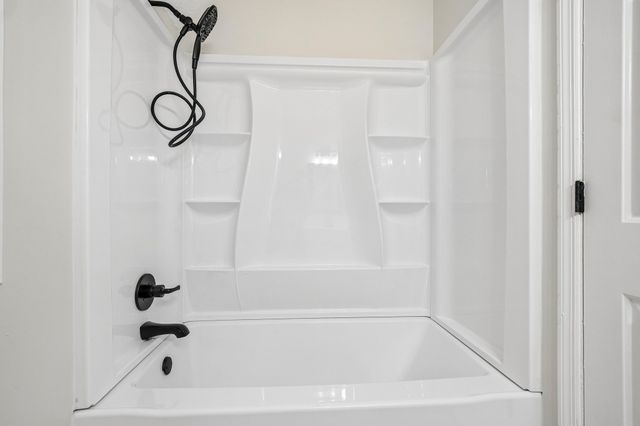325 Sunny Acre Dr, Mount Juliet, TN 37122