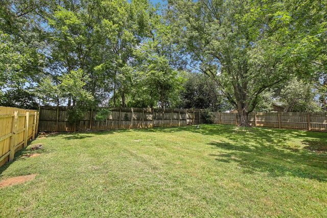 325 Sunny Acre Dr, Mount Juliet, TN 37122