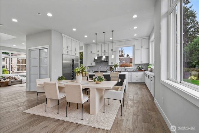 2423 63rd Ave SE, Mercer Island, WA 98040