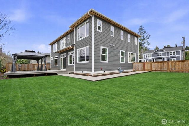 2423 63rd Ave SE, Mercer Island, WA 98040