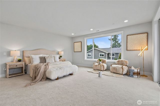 2423 63rd Ave SE, Mercer Island, WA 98040