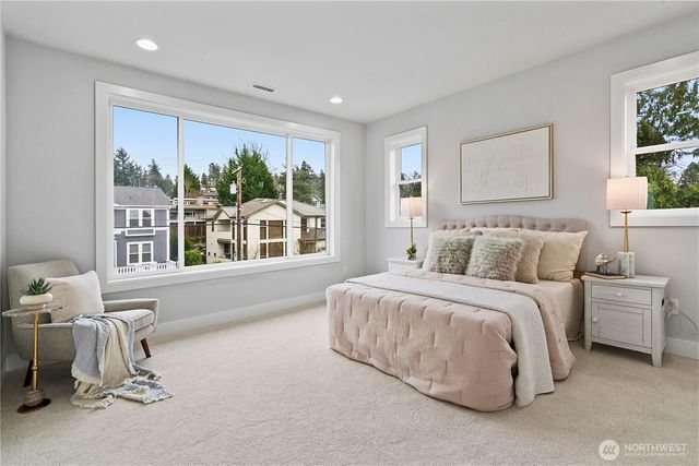 2423 63rd Ave SE, Mercer Island, WA 98040