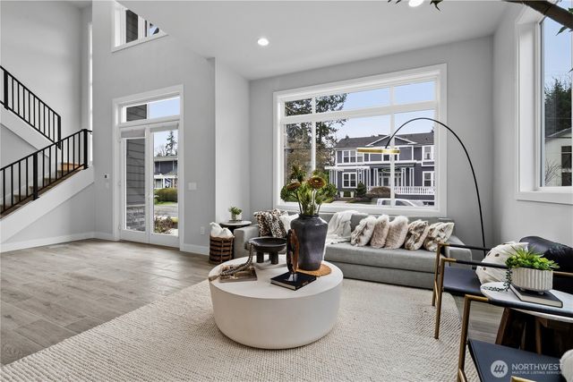 2423 63rd Ave SE, Mercer Island, WA 98040