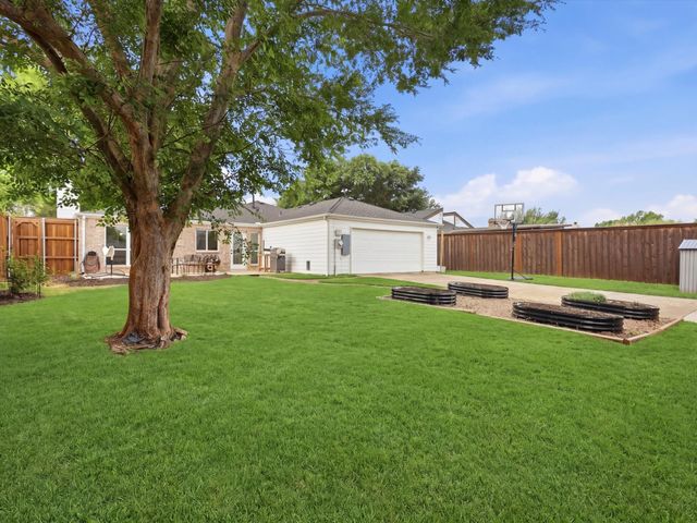 1317 Lark Lane, Lewisville, TX 75077