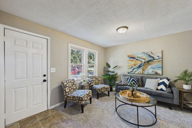 920 Farrington Street, Saint Paul, MN 55117