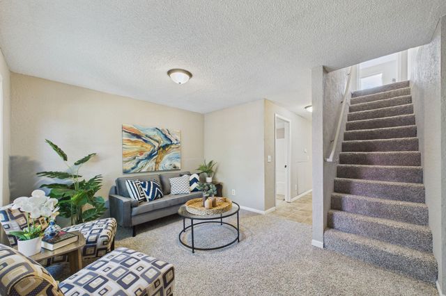 920 Farrington Street, Saint Paul, MN 55117