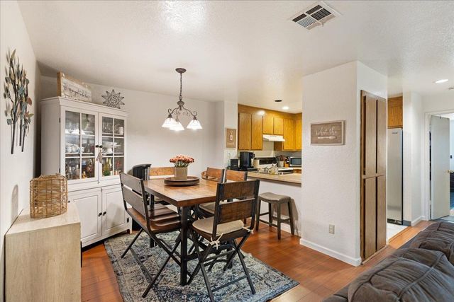 1581 W Swain Rd, Stockton, CA 95207