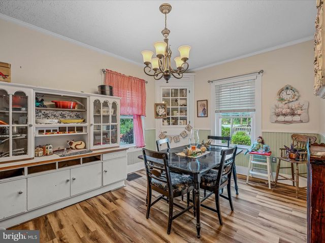 9872 WINCHESTER AVE, Bunker Hill, WV 25413