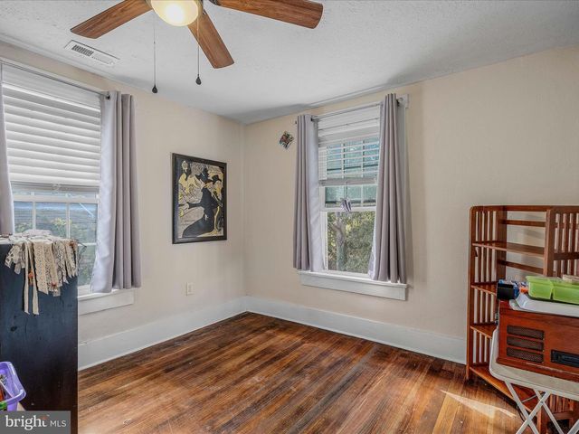 9872 WINCHESTER AVE, Bunker Hill, WV 25413