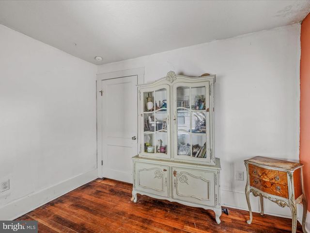 9872 WINCHESTER AVE, Bunker Hill, WV 25413