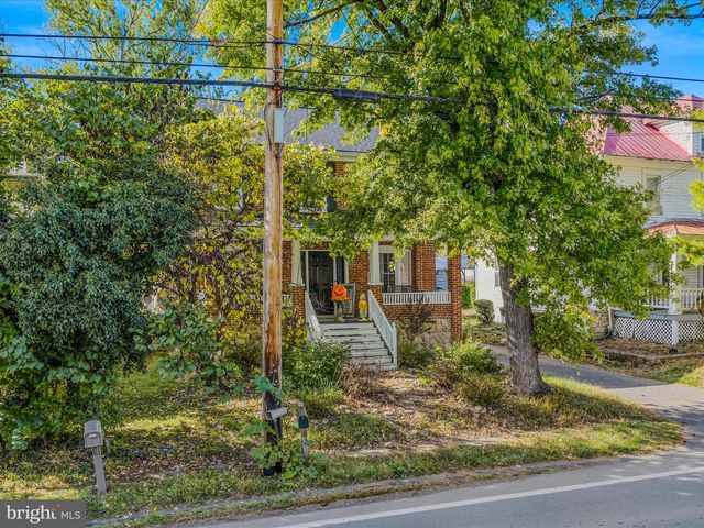 9872 WINCHESTER AVE, Bunker Hill, WV 25413