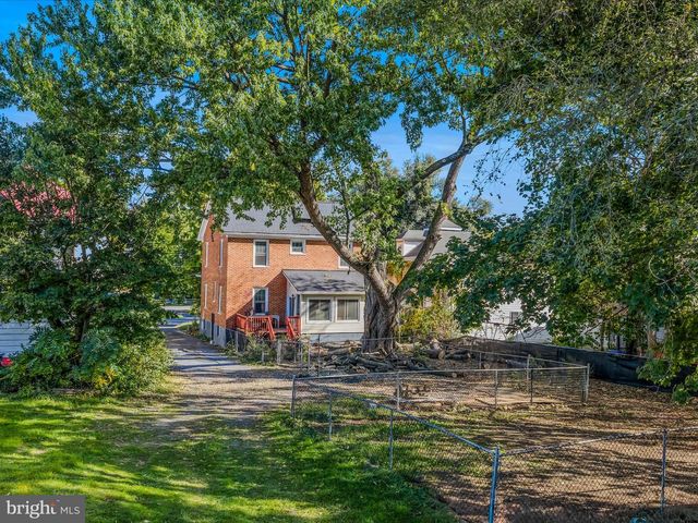 9872 WINCHESTER AVE, Bunker Hill, WV 25413
