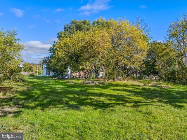 9872 WINCHESTER AVE, Bunker Hill, WV 25413