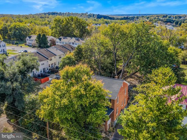 9872 WINCHESTER AVE, Bunker Hill, WV 25413