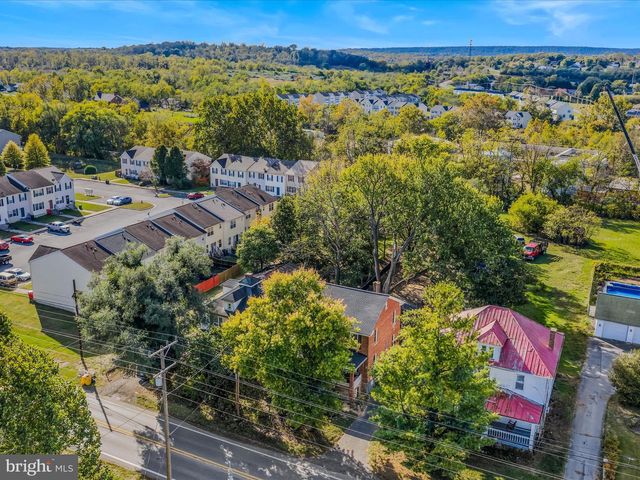 9872 WINCHESTER AVE, Bunker Hill, WV 25413