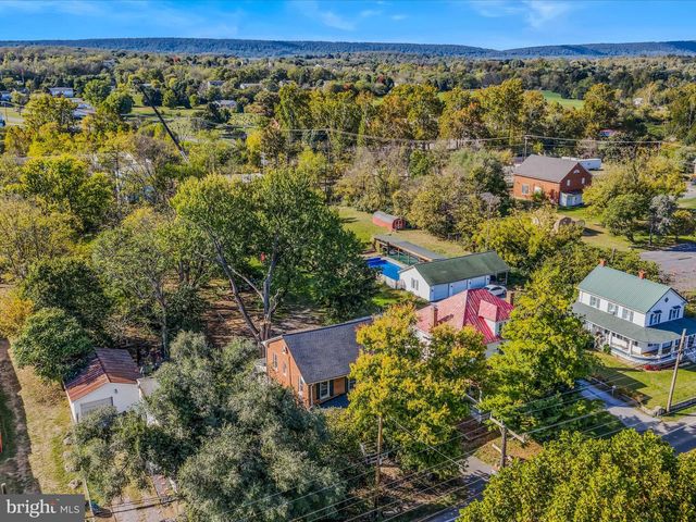 9872 WINCHESTER AVE, Bunker Hill, WV 25413