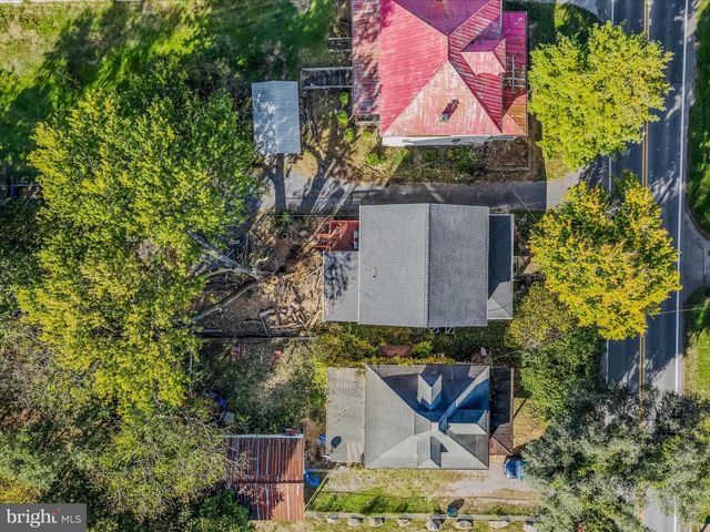 9872 WINCHESTER AVE, Bunker Hill, WV 25413