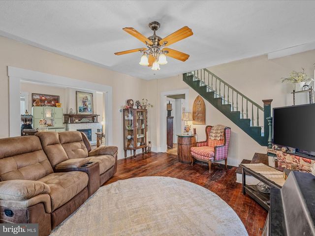 9872 WINCHESTER AVE, Bunker Hill, WV 25413